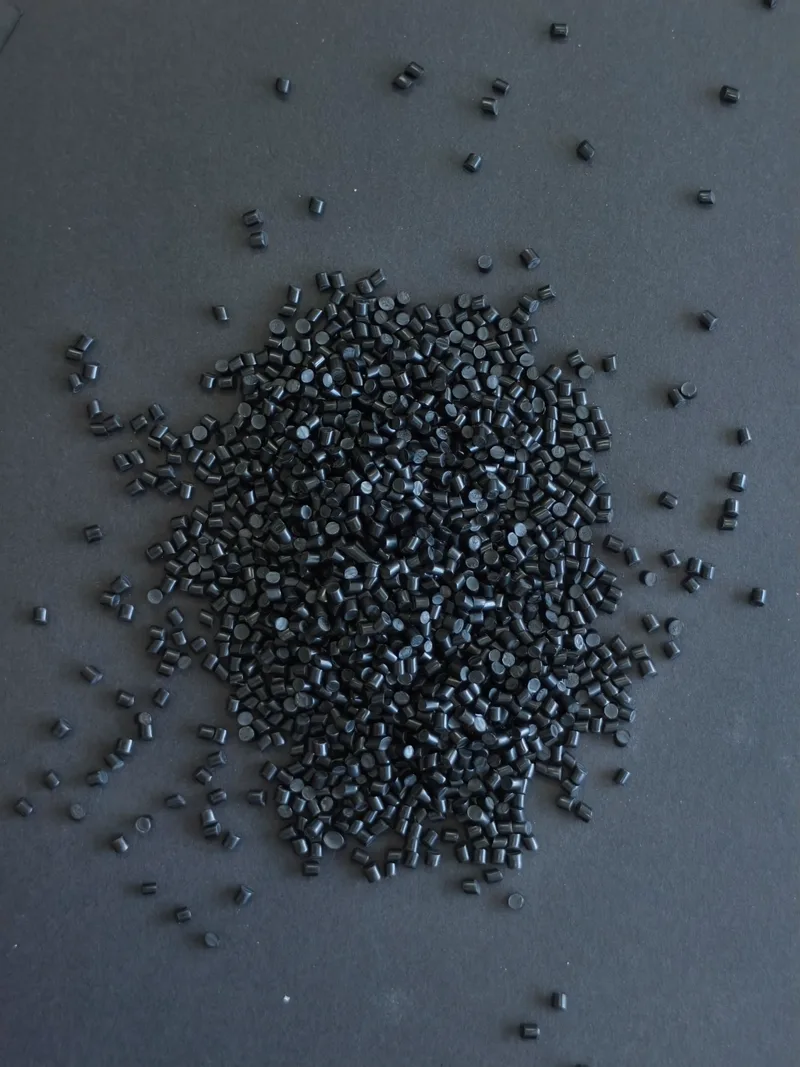 Black polymer resin pellets